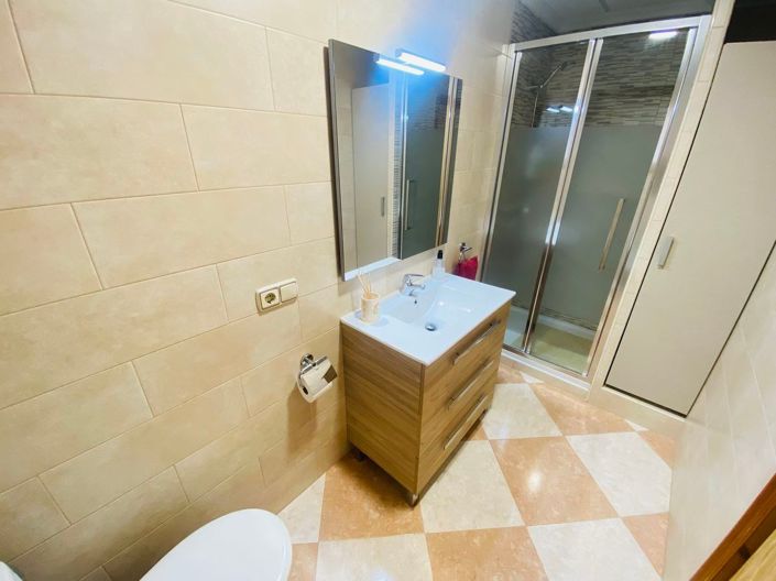 Image No.12-3 Bed Apartment for sale