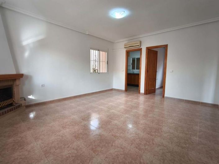 Image No.6-3 Bed Villa for sale