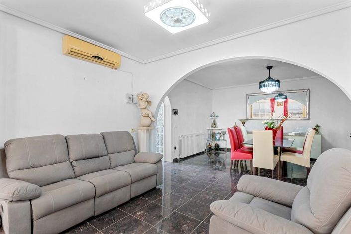 Image No.14-4 Bed Villa for sale