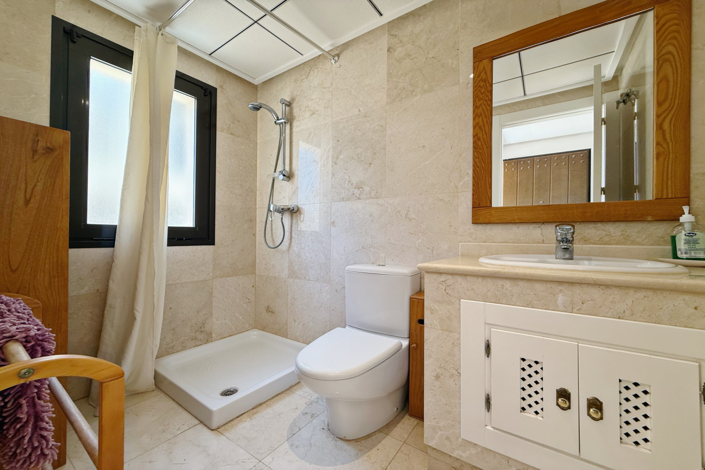 Image No.12-2 Bed Apartment for sale