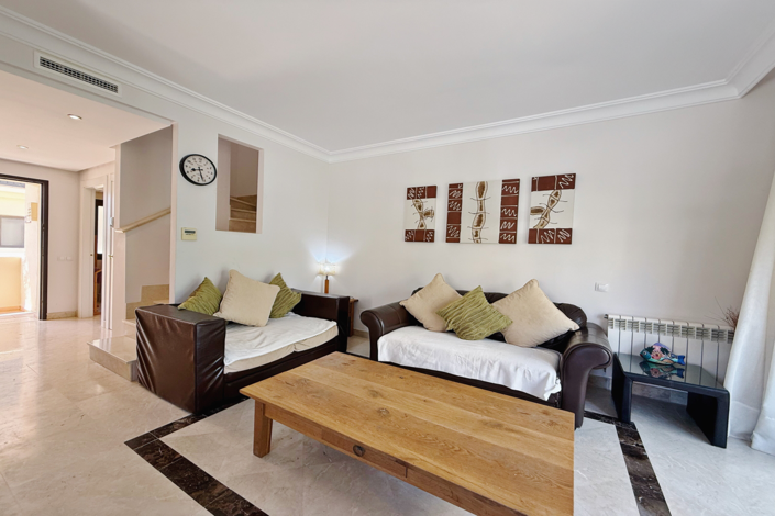 Image No.25-2 Bed Apartment for sale