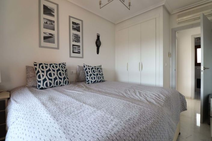 Image No.12-3 Bed Villa for sale