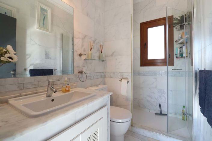 Image No.13-3 Bed Villa for sale