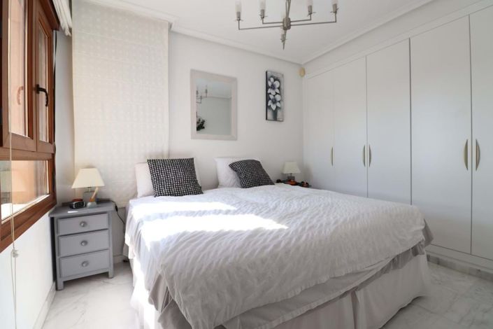 Image No.14-3 Bed Villa for sale