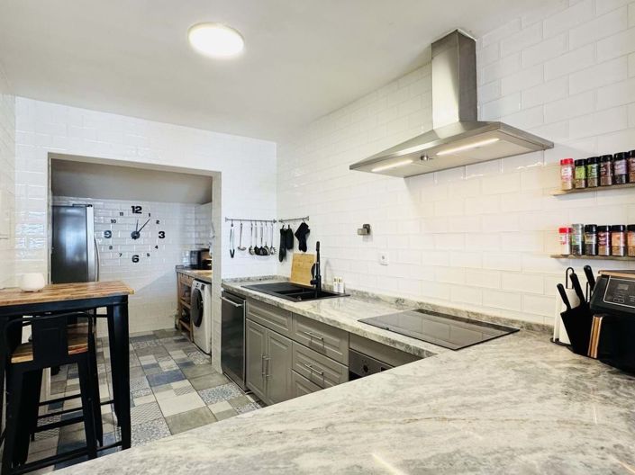 Image No.11-2 Bed Semi-Detached for sale