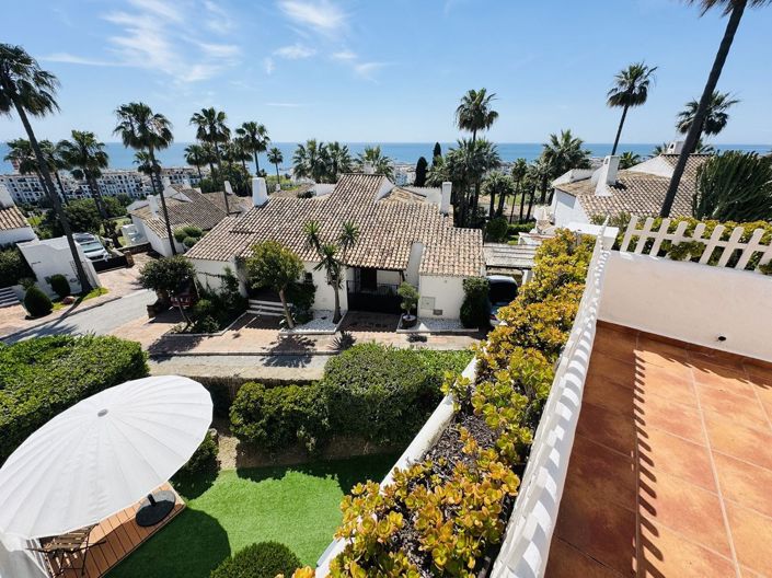 Image No.29-2 Bed Semi-Detached for sale