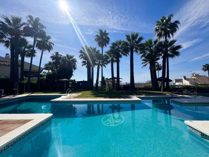 Image No.45-2 Bed Semi-Detached for sale