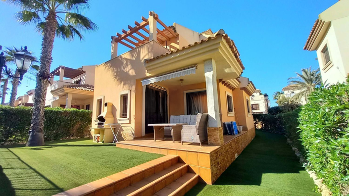 Image No.2-3 Bed Villa for sale