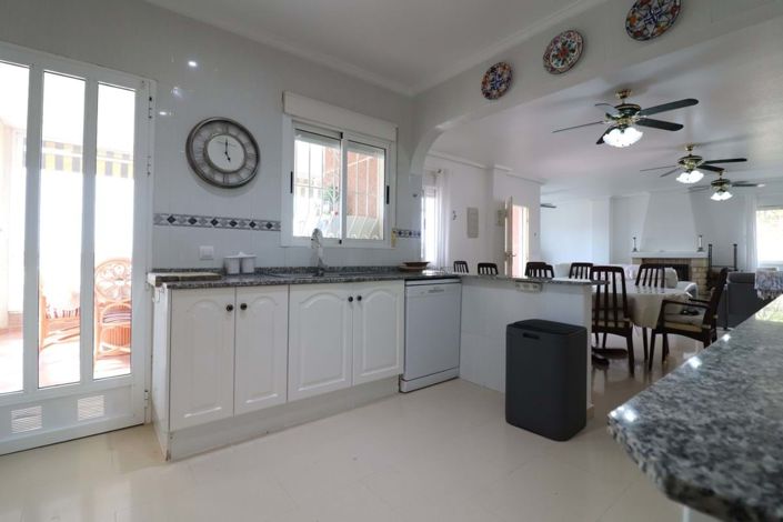 Image No.11-4 Bed Villa for sale