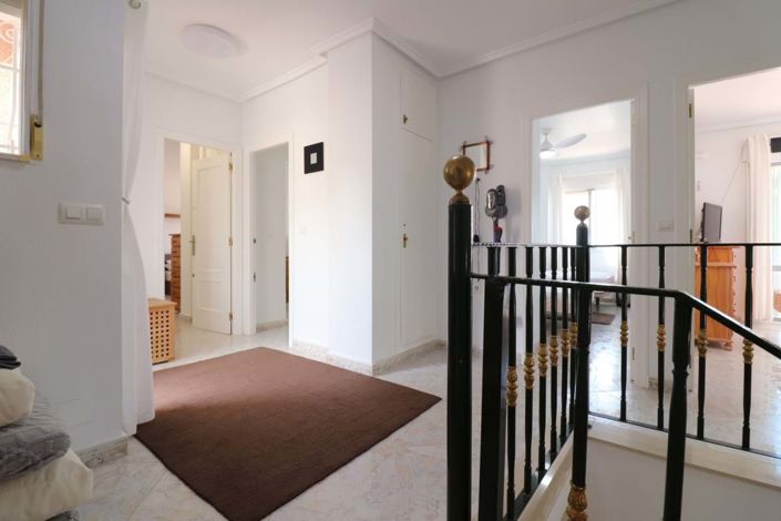 Image No.19-4 Bed Villa for sale