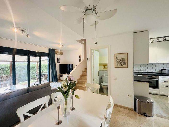 Image No.3-3 Bed Semi-Detached for sale