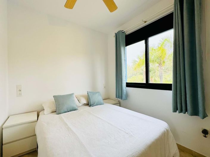 Image No.9-3 Bed Semi-Detached for sale