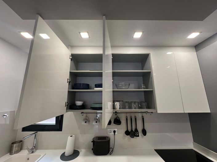 Image No.24-2 Bed Property for sale