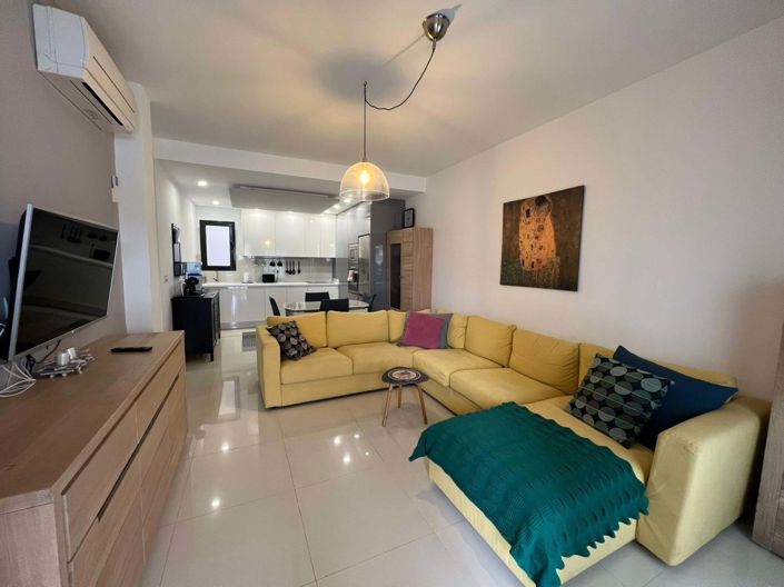 Image No.6-2 Bed Property for sale