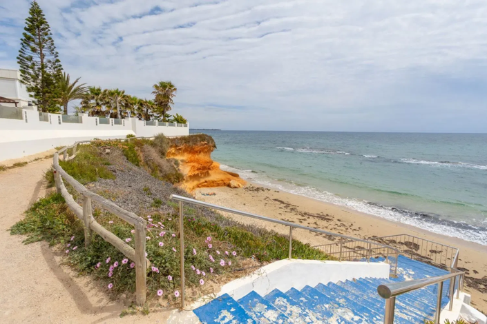 Image No.17-3 Bed Apartment for sale