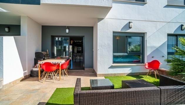 Image No.11-2 Bed Apartment for sale