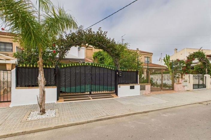 Image No.10-3 Bed Villa for sale