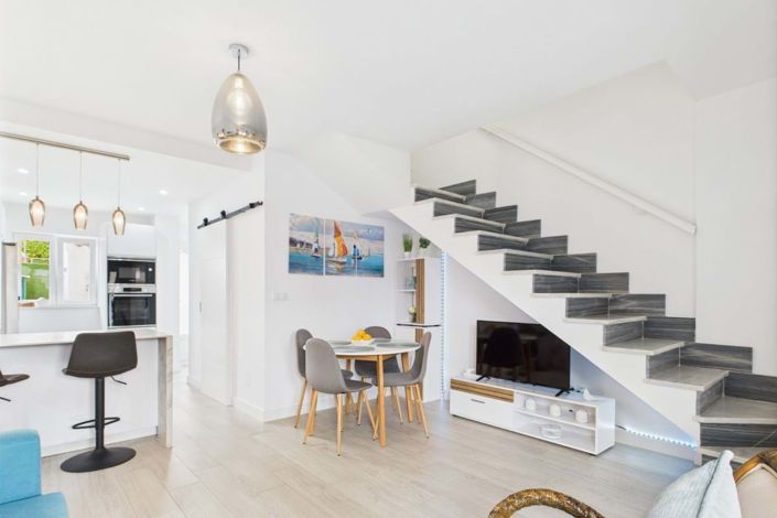 Image No.21-3 Bed Villa for sale