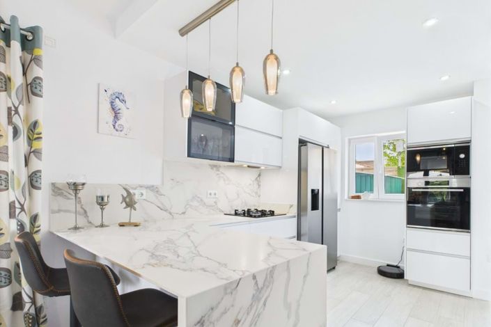 Image No.3-3 Bed Villa for sale