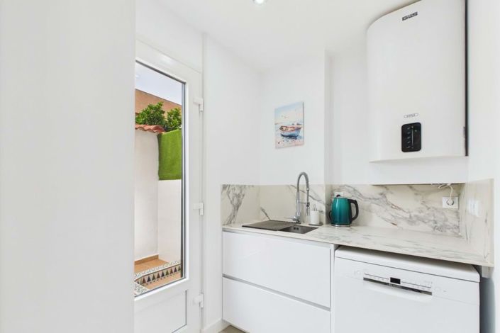 Image No.30-3 Bed Villa for sale