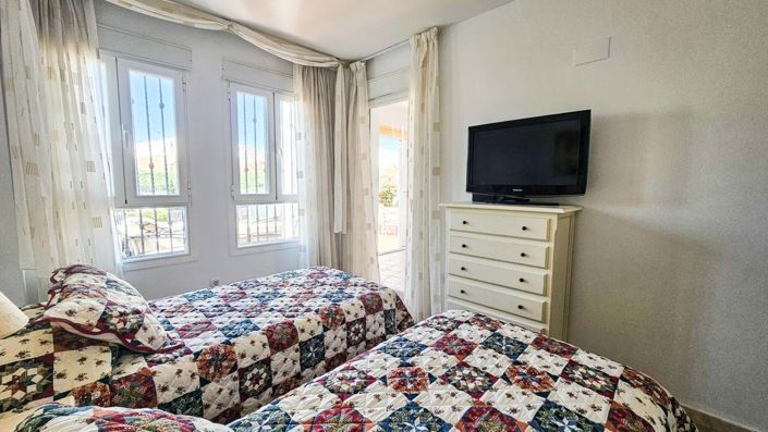 Image No.10-3 Bed Apartment for sale