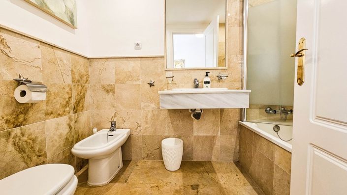 Image No.13-3 Bed Apartment for sale