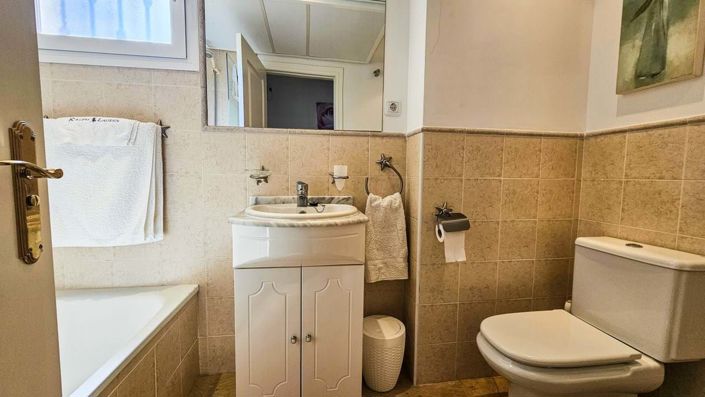 Image No.14-3 Bed Apartment for sale