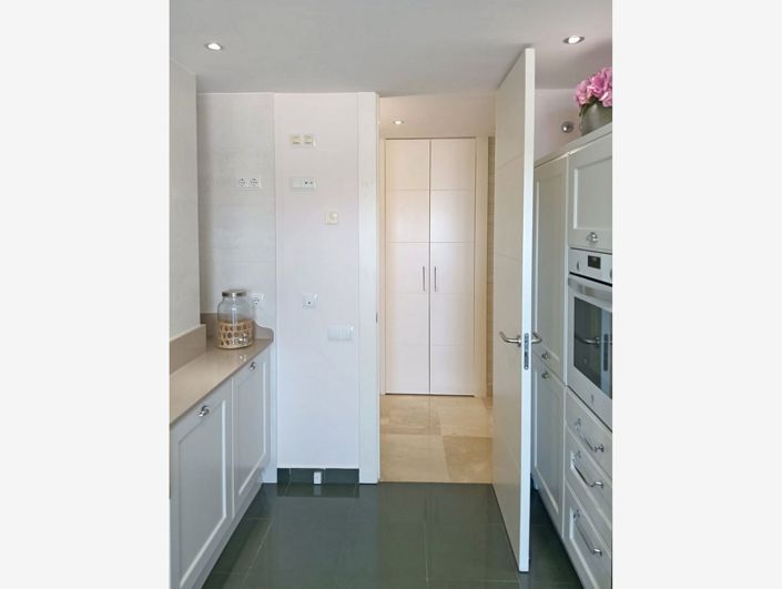 Image No.11-3 Bed Apartment for sale