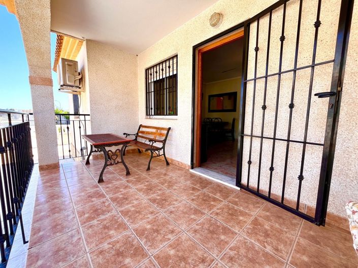 Image No.12-3 Bed Townhouse for sale