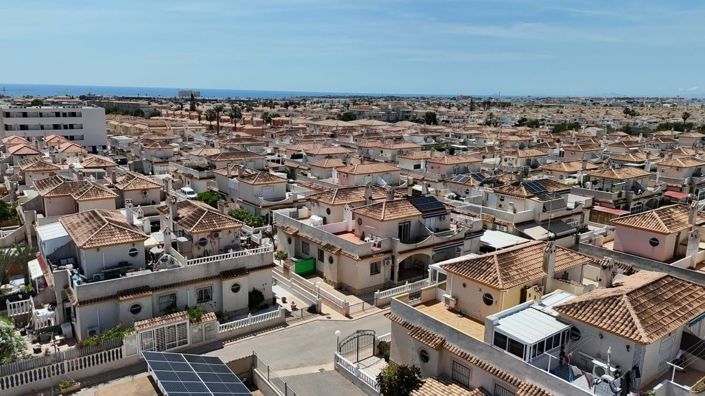 Image No.27-3 Bed Townhouse for sale