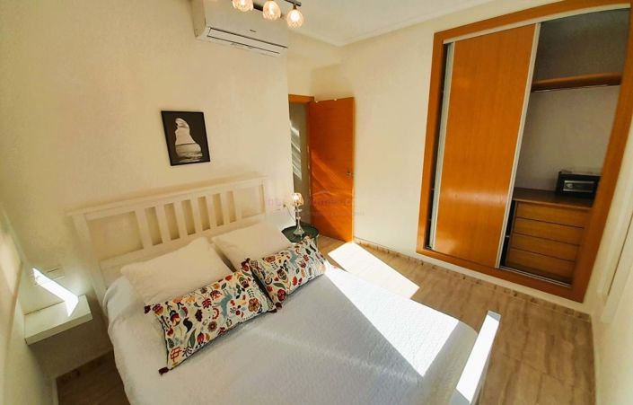 Image No.7-2 Bed Semi-Detached for sale