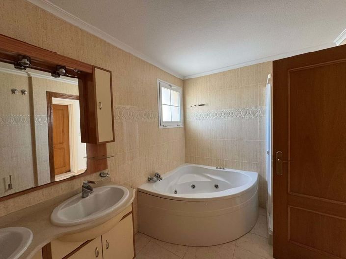 Image No.9-3 Bed Penthouse for sale