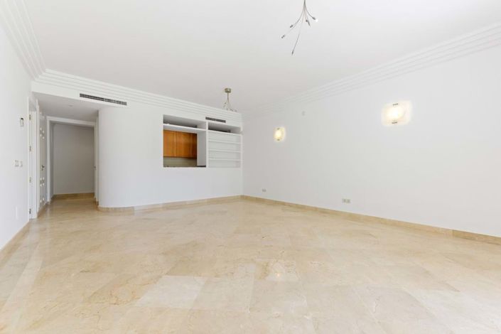 Image No.3-3 Bed Apartment for sale