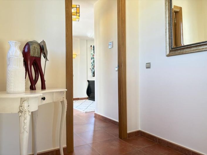 Image No.16-3 Bed Apartment for sale