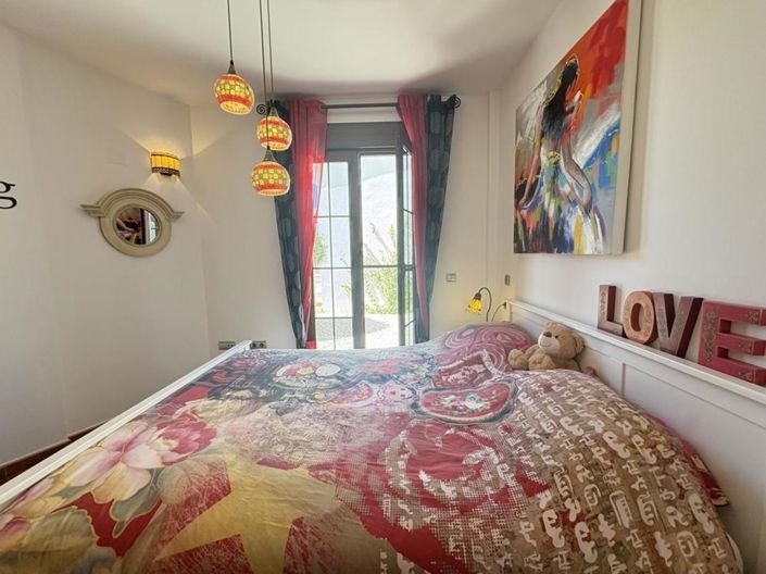 Image No.42-3 Bed Apartment for sale