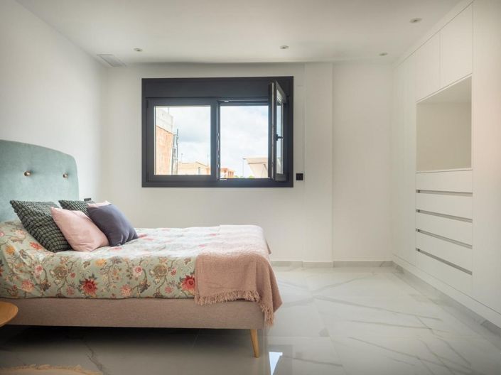 Image No.14-3 Bed Villa for sale