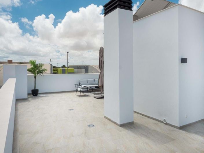 Image No.44-3 Bed Villa for sale