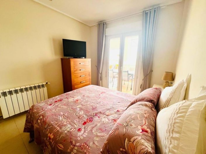 Image No.20-2 Bed Apartment for sale