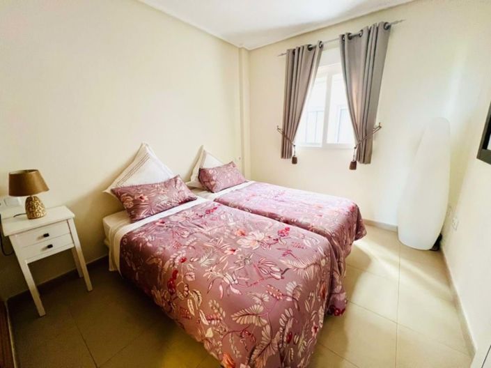 Image No.25-2 Bed Apartment for sale