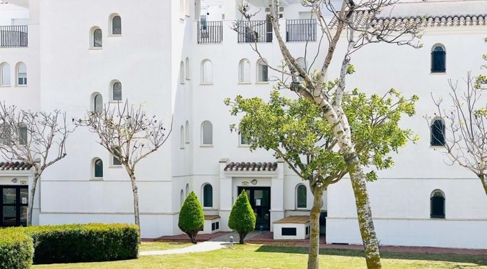 Image No.37-2 Bed Apartment for sale