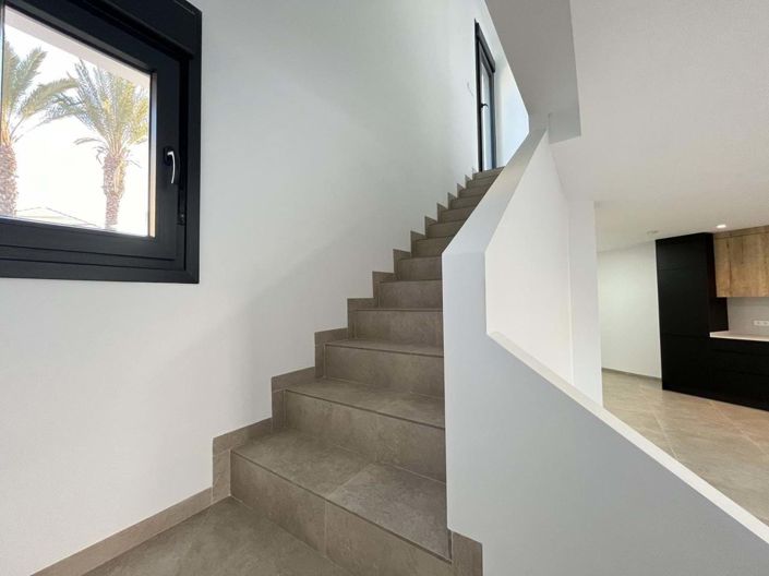 Image No.28-3 Bed Villa for sale