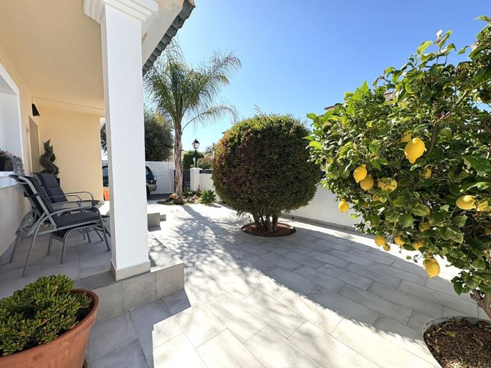 Image No.16-2 Bed Villa for sale