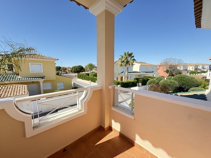 Image No.32-2 Bed Villa for sale