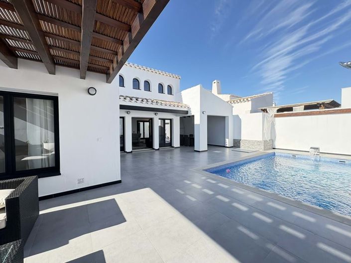 Image No.20-3 Bed Villa for sale