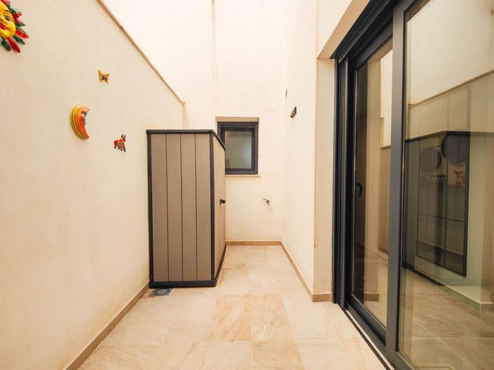 Image No.28-2 Bed Apartment for sale