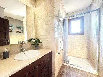 1447-632080-78d1f4f8b6655591b02d22fabb36a692d