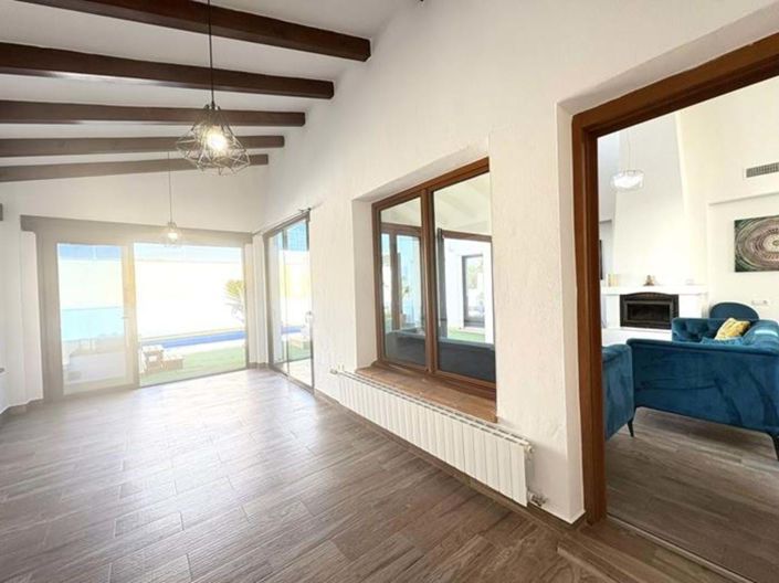 Image No.19-3 Bed Villa for sale