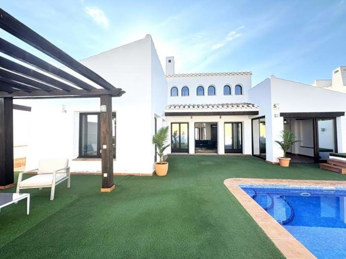 Image No.2-3 Bed Villa for sale