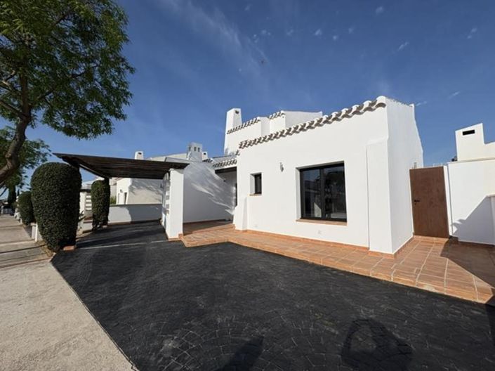 Image No.27-3 Bed Villa for sale