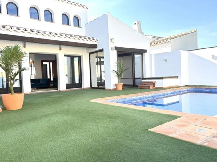 Image No.29-3 Bed Villa for sale